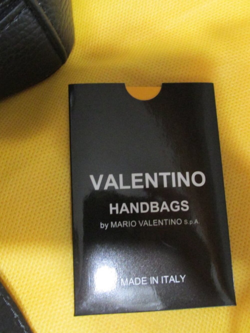 P2972-NWT Mario Valentino Sophie Medallion Black Pebble w/Dustbag - Picture 8 of 14